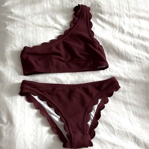 Cupshe scallop bikini size small